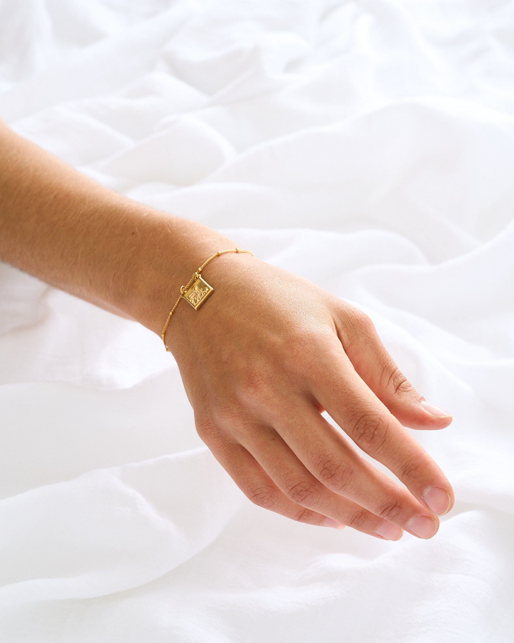 PULSERA ESCAPULARIO DESATANUDOS + SAGRADO CORAZÓN